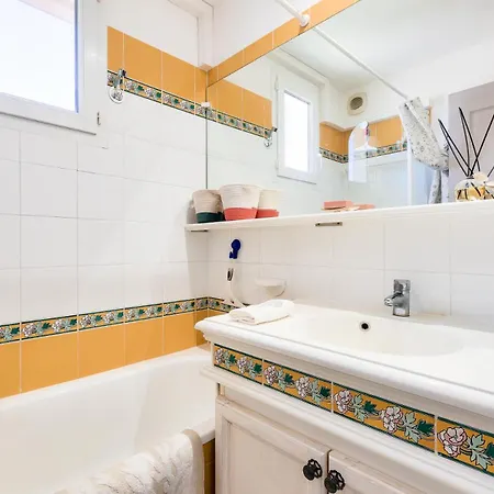 Aux Restanques Du Golfe De St Tropez - Maeva - Belle Vue 4 Personnes - Prestige Mae-5361